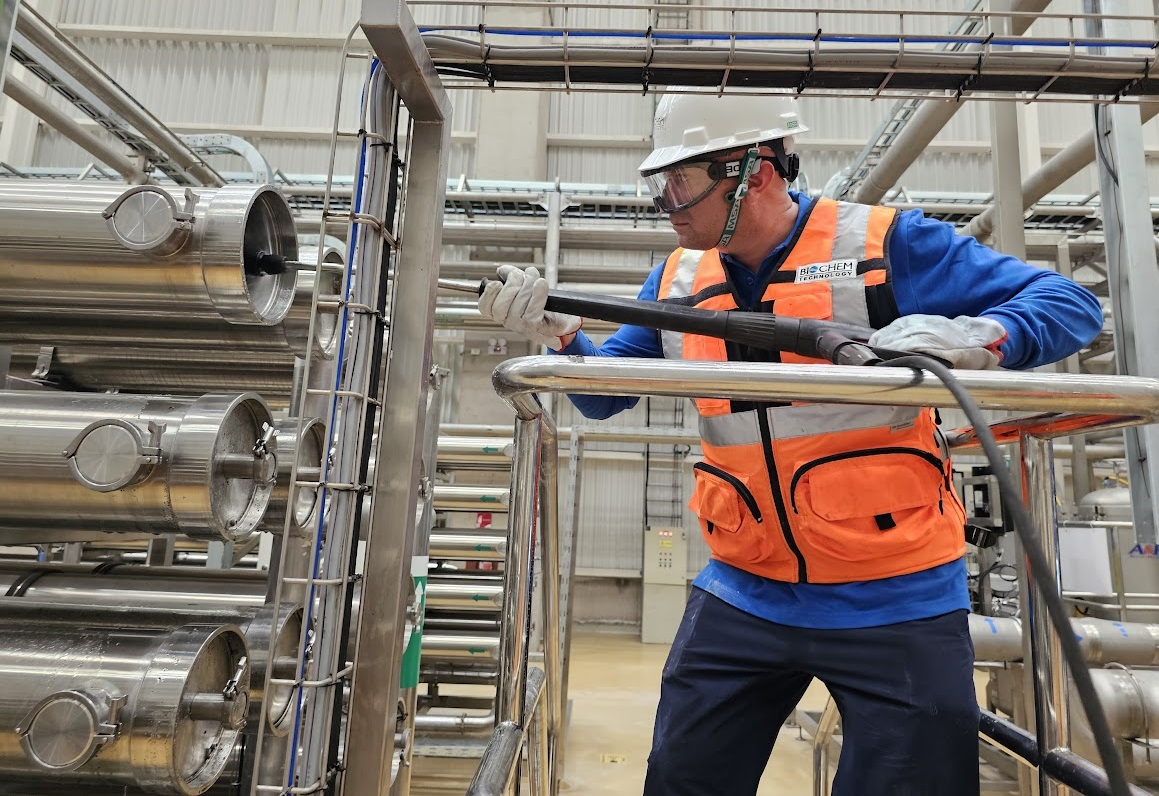 Montaje, instalación y mantención de equipos de tratamiento de aguas
